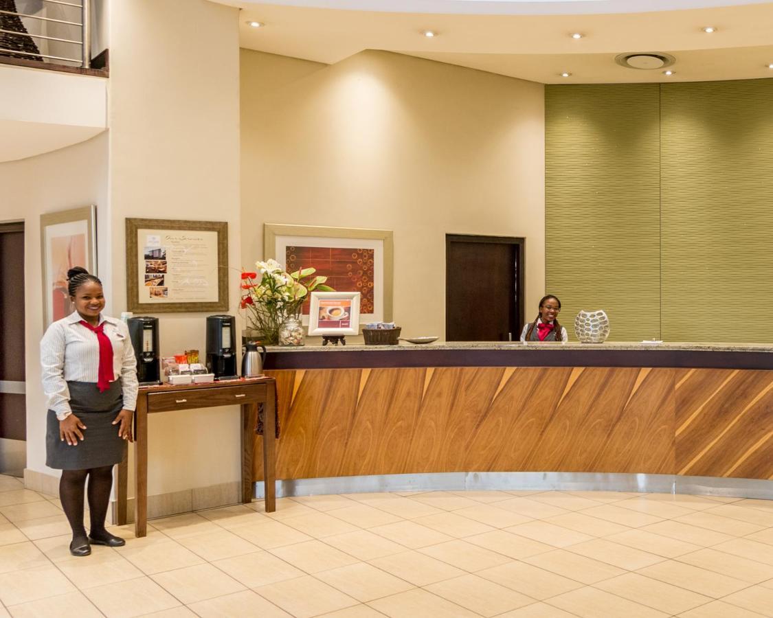 City Lodge Hotel Hatfield, Pretoria Bagian luar foto