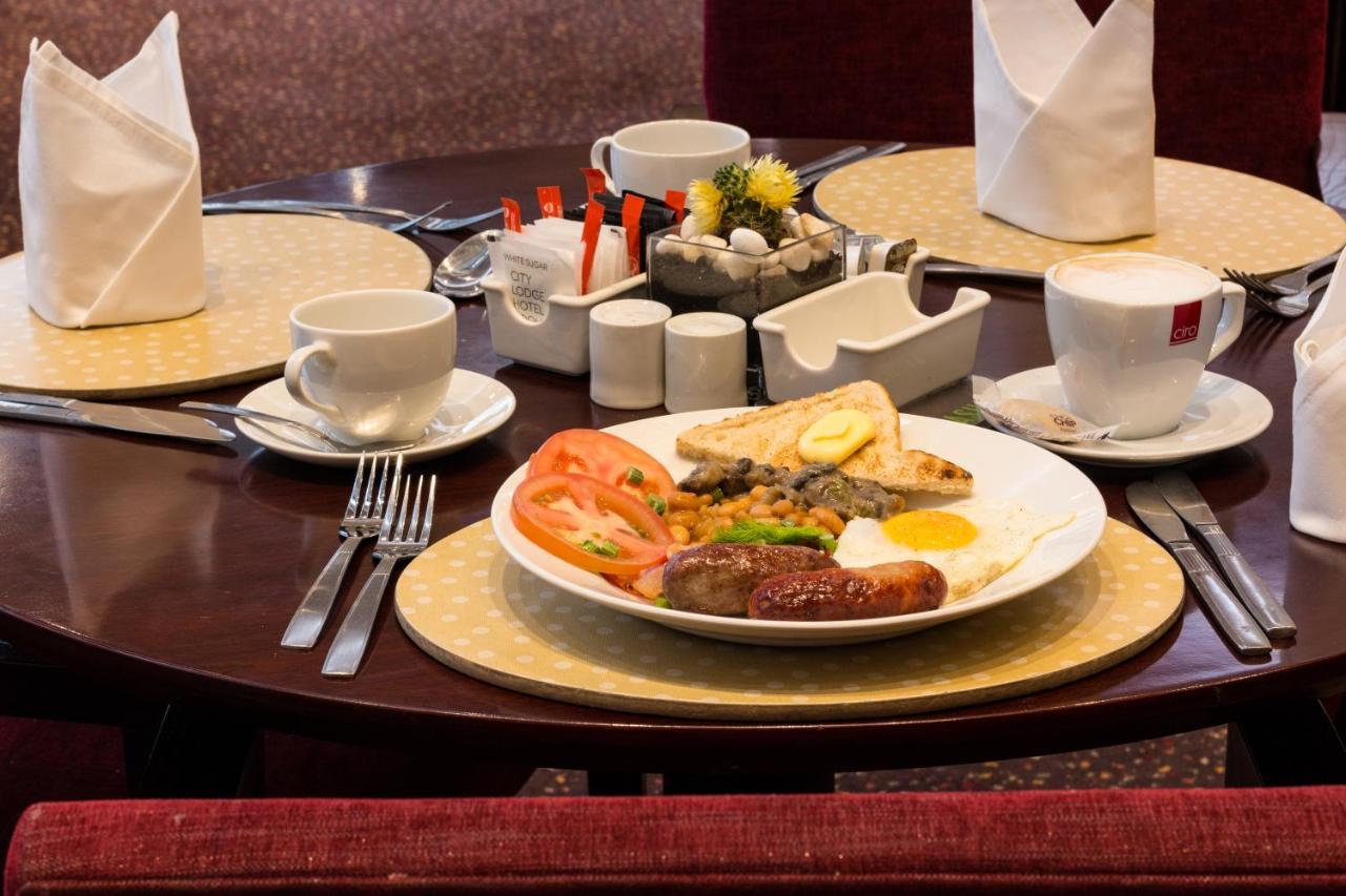 City Lodge Hotel Hatfield, Pretoria Bagian luar foto