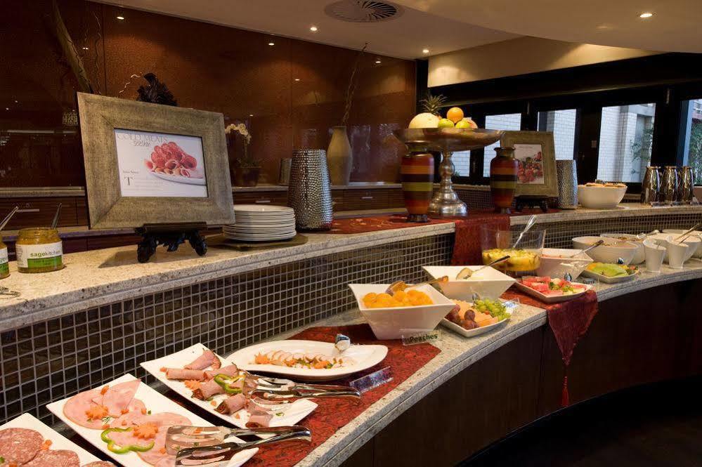 City Lodge Hotel Hatfield, Pretoria Bagian luar foto