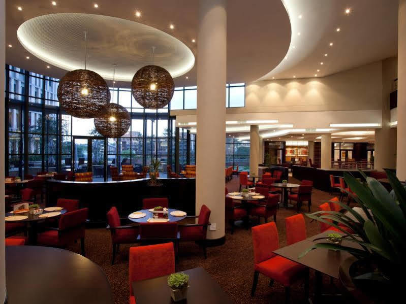 City Lodge Hotel Hatfield, Pretoria Bagian luar foto